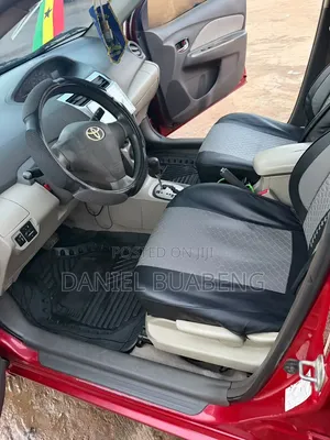 Toyota Yaris 2010 Red