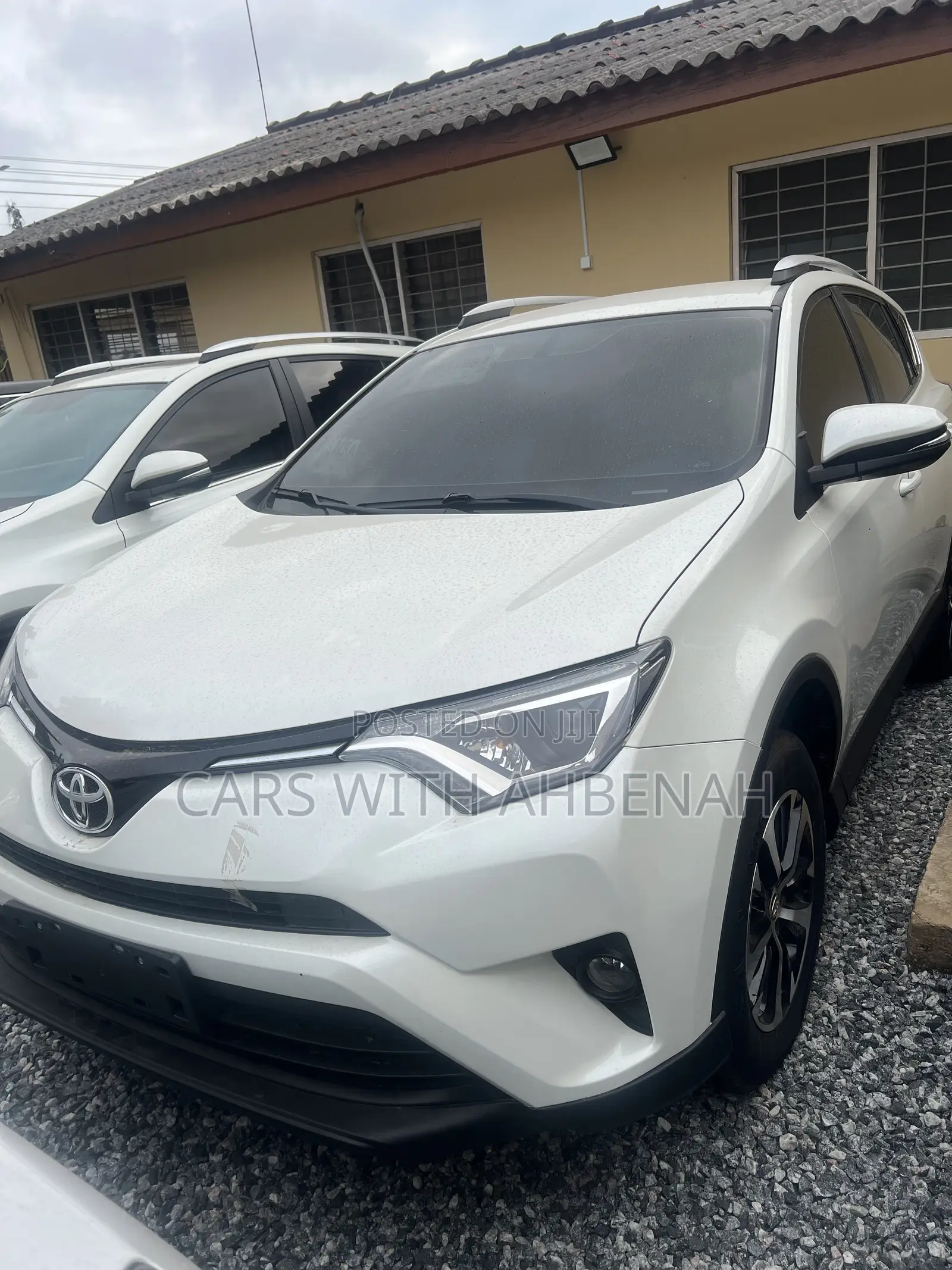 Toyota RAV4 2019 White