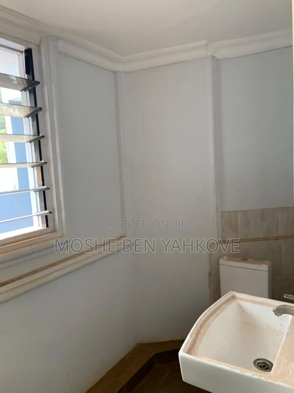 1bdrm Apartment in Mozart, Adenta for rent