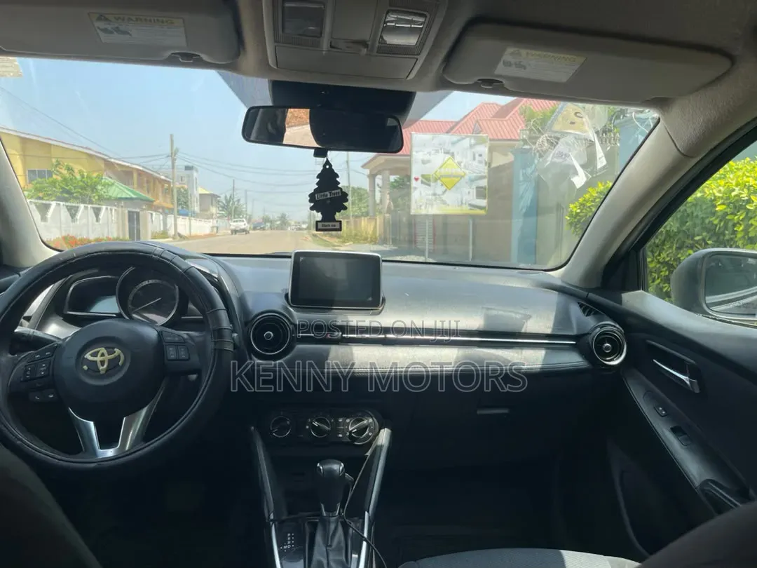 Toyota Yaris iA 1.5 FWD 2017 Black