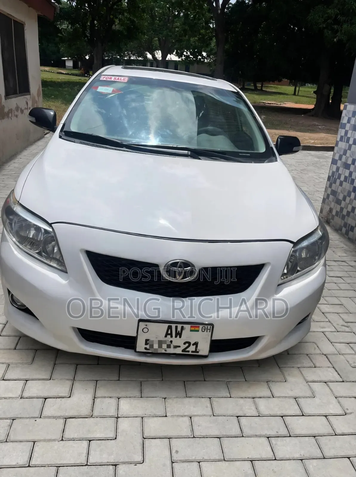 Toyota Corolla 2010 White