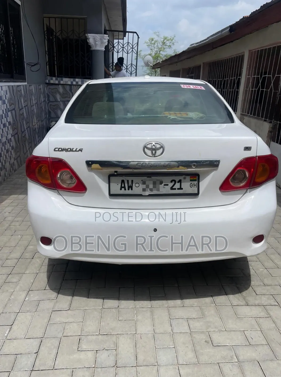 Toyota Corolla 2010 White