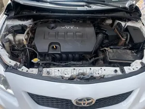 Toyota Corolla 2010 White