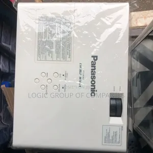 Projector Pt- Lw362