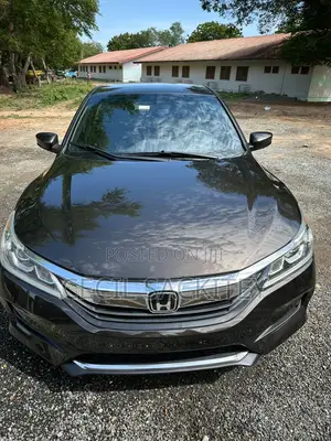 Honda Accord Sport 4dr Sedan FWD (2.4L 4cyl 2A) 2017