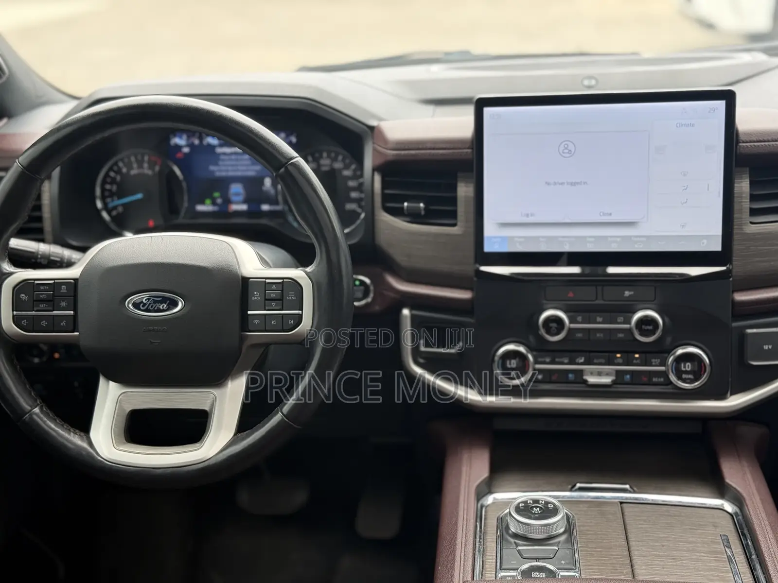 Ford Expedition 2022 Black