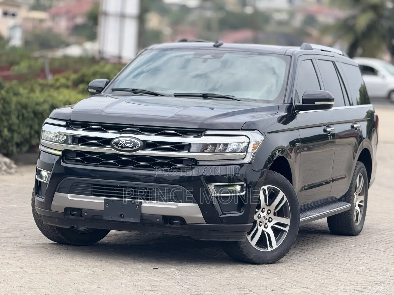 Ford Expedition 2022 Black