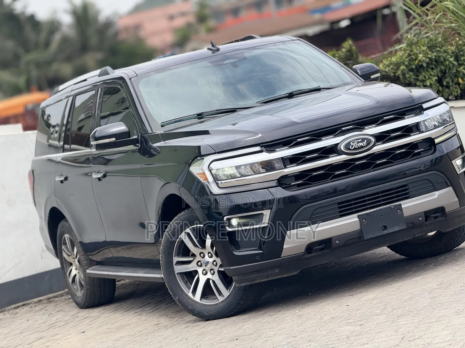 Ford Expedition 2022 Black