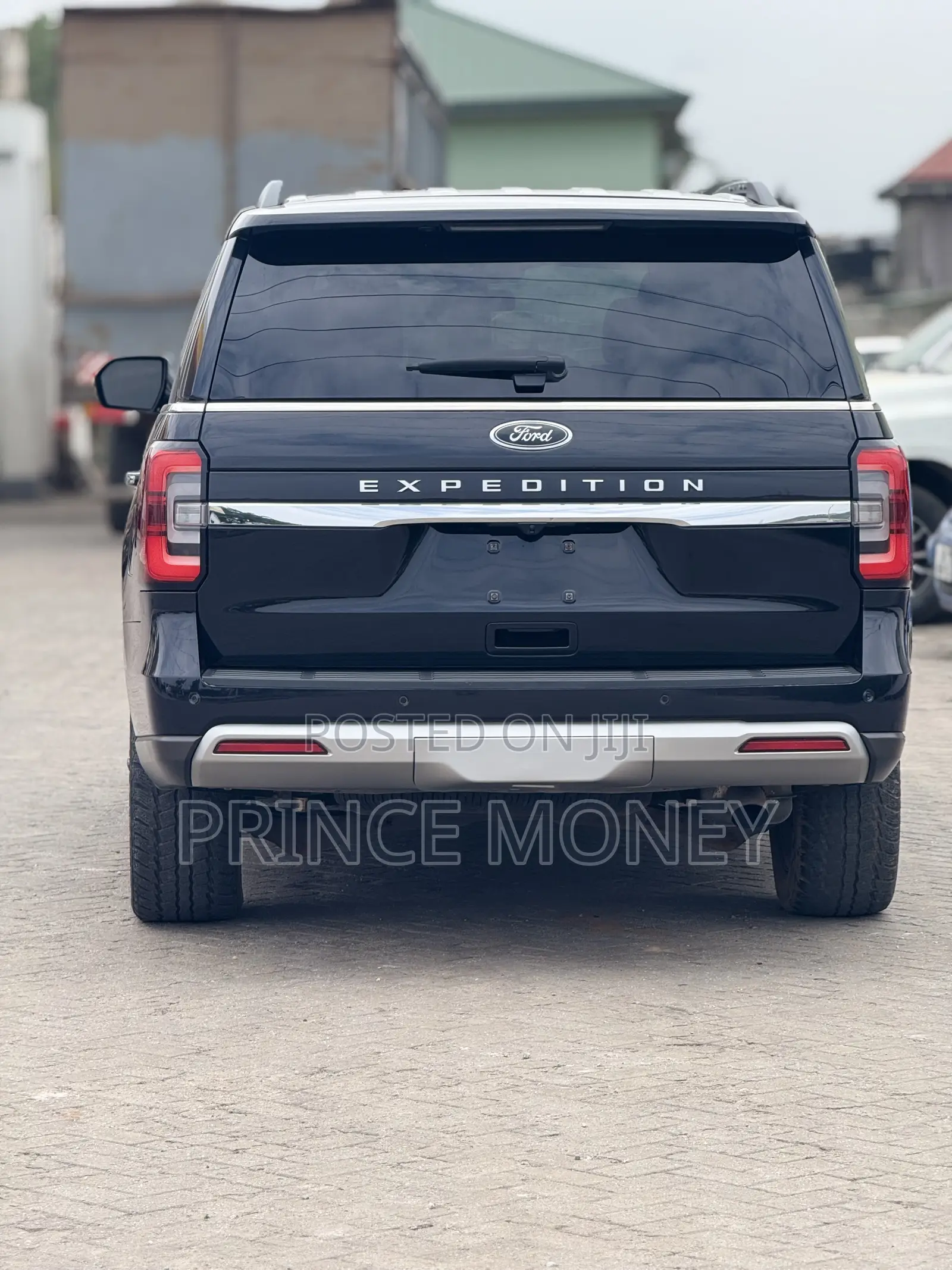 Ford Expedition 2022 Black