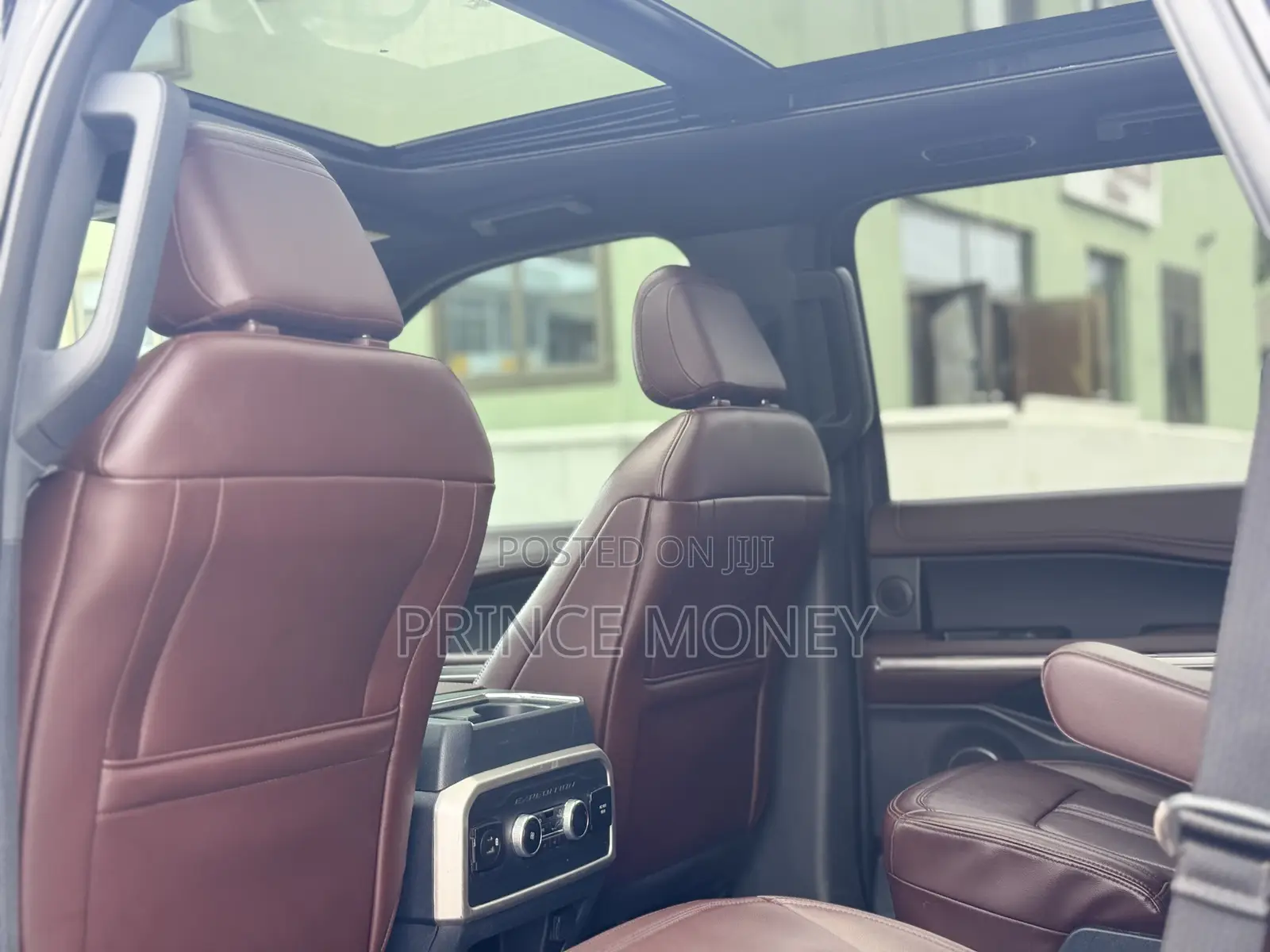 Ford Expedition 2022 Black