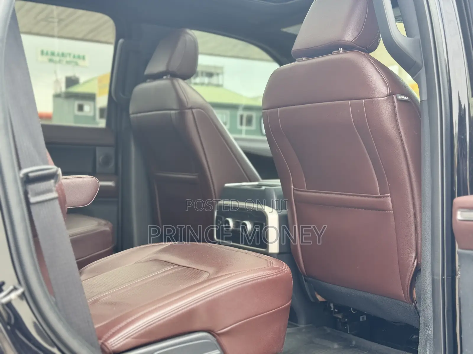 Ford Expedition 2022 Black