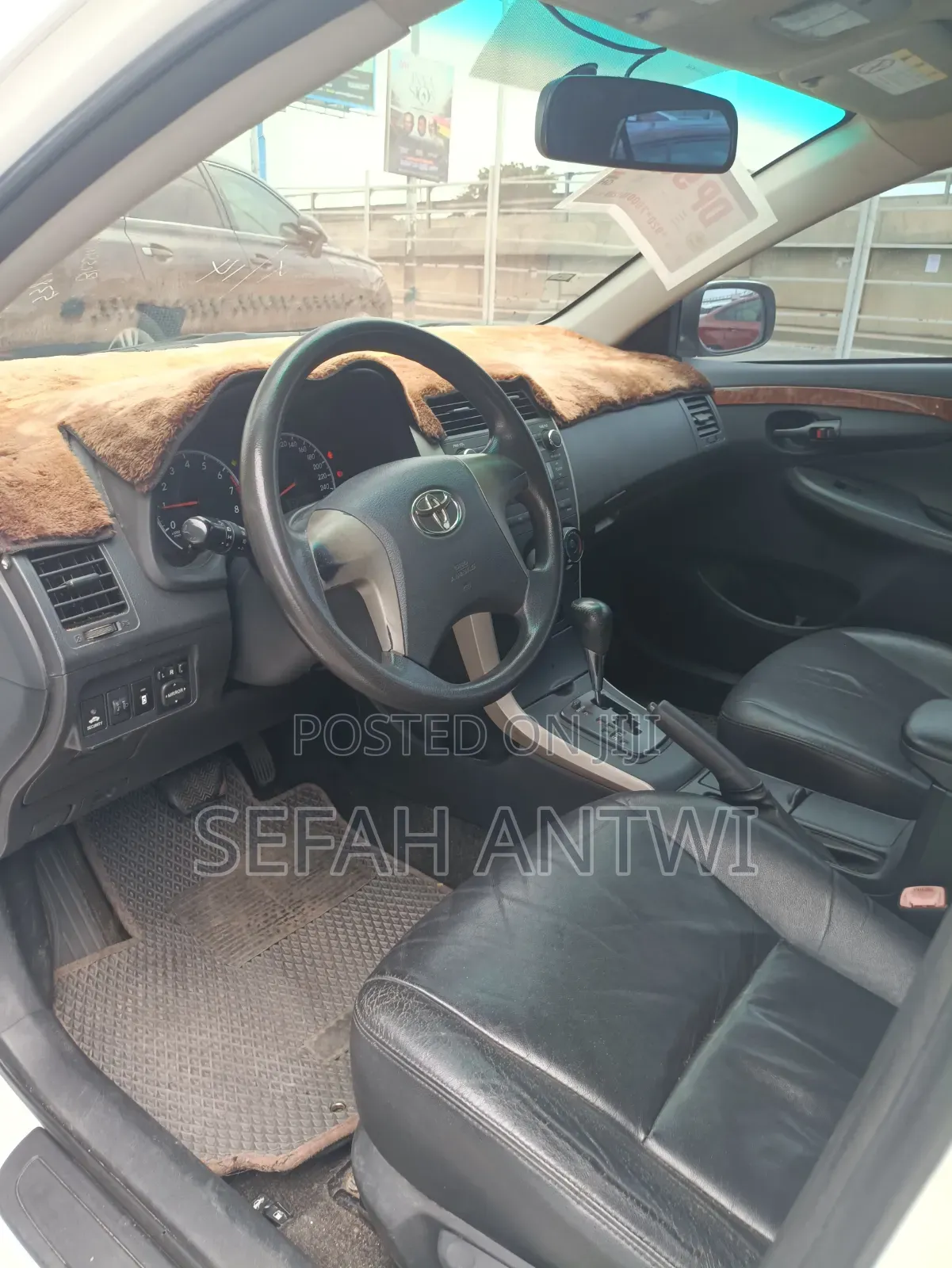 Toyota Corolla 2010 White