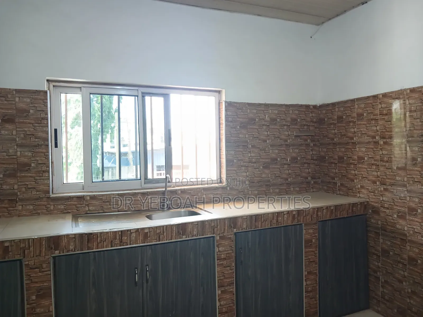 2bdrm Apartment in Spintex Shell, Coca Cola for rent