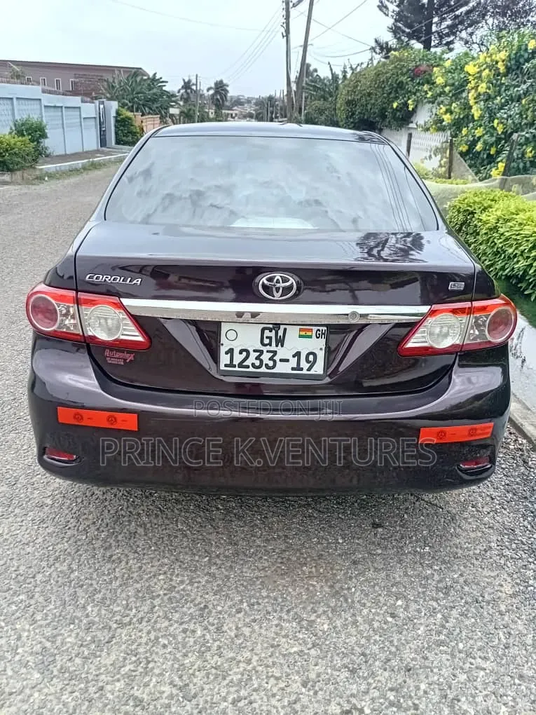 Toyota Corolla L 4dr Sedan (1.8L 4cyl 5M) 2012 Brown