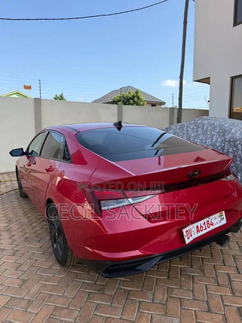Hyundai Elantra SEL 2022 Red