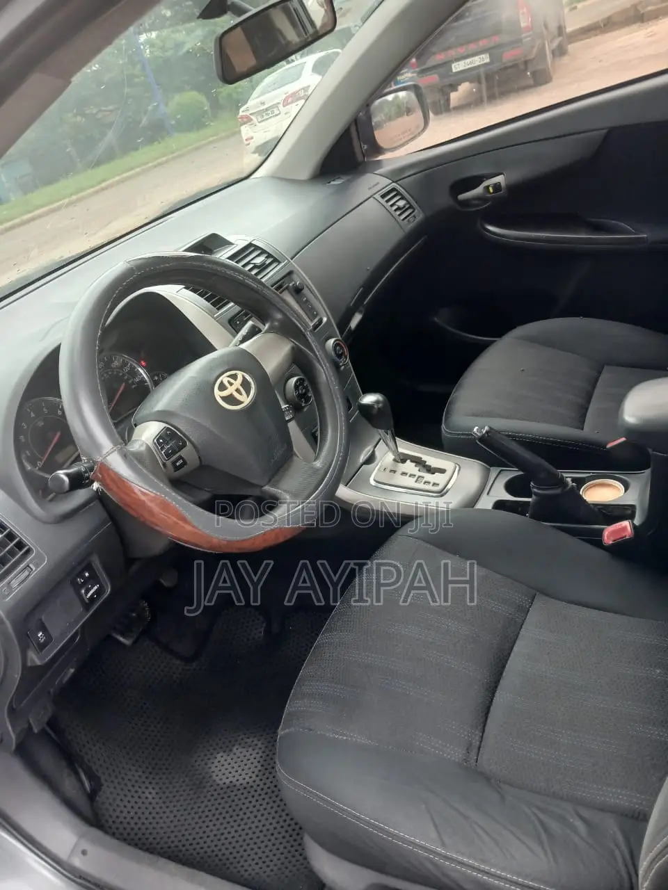 Toyota Corolla S 4dr Sedan (1.8L 4cyl 4A) 2013 Gray