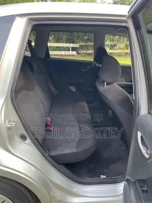 Honda Fit Automatic 2012 Silver