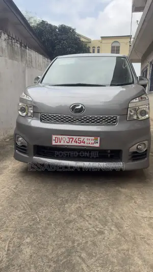 Toyota TownAce 2013 Grey