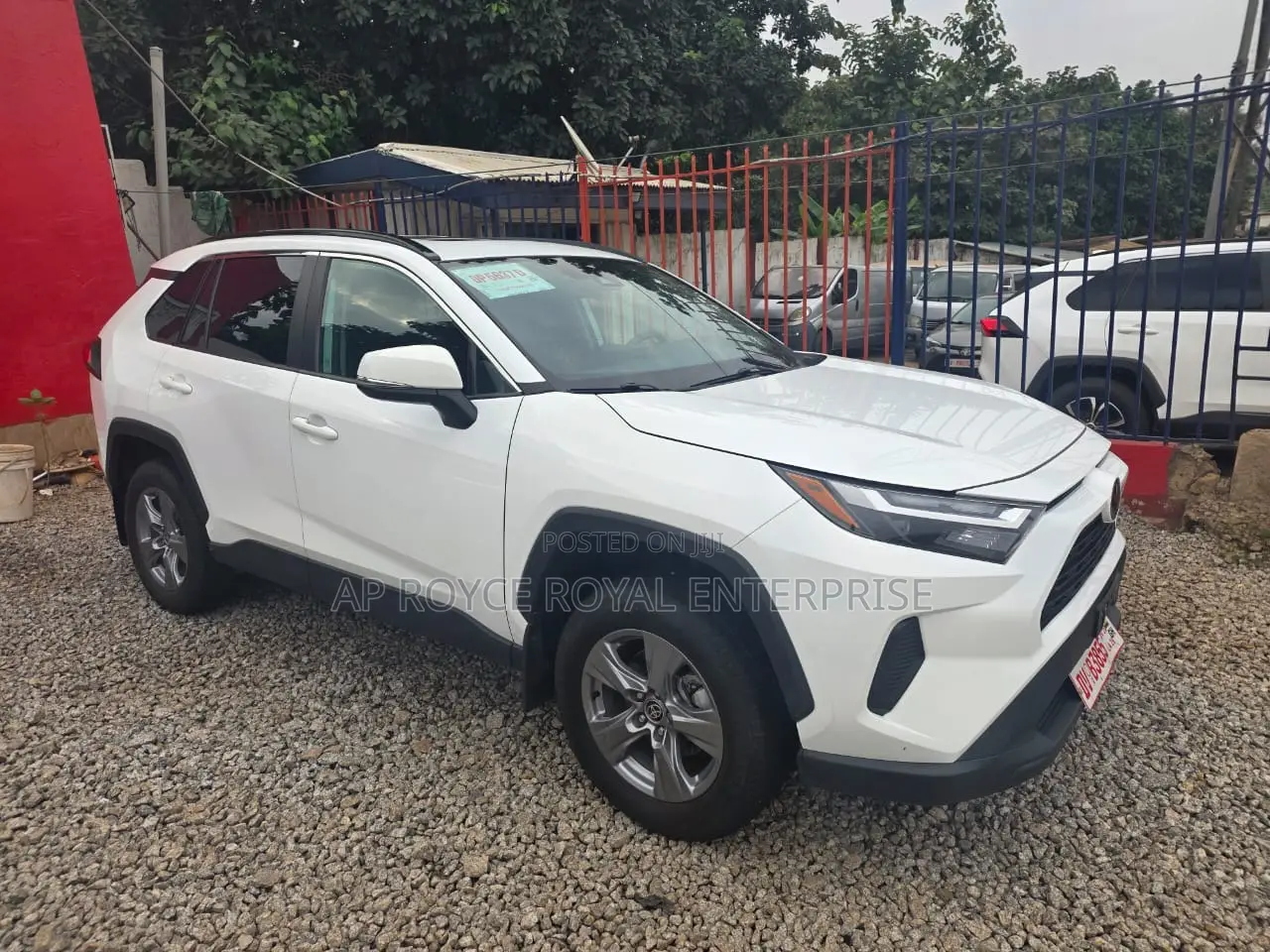 Toyota RAV4 XLE 2022 White