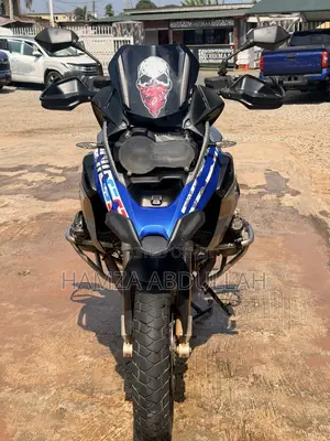 BMW 1200 2018 Blue
