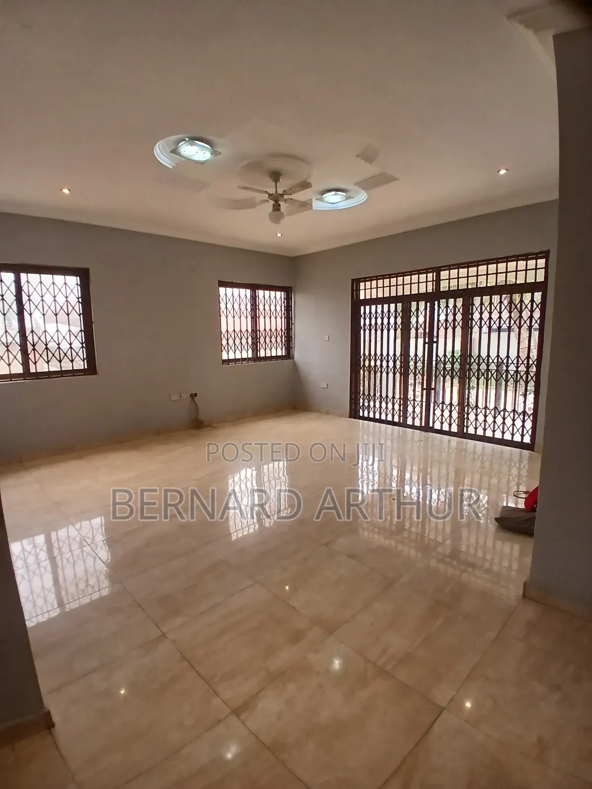 4bdrm House in Bernard Agency, Ofankor for rent