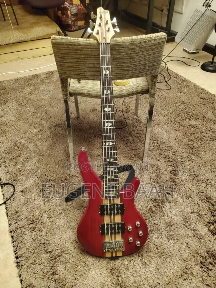 Bass Guitar, Yamaha Active