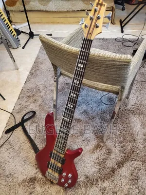 Bass Guitar, Yamaha Active