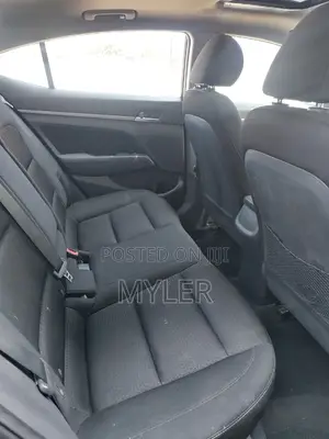 Hyundai Elantra Value Edition Sedan FWD (2.0L 4cyl 6A) 2017 Black