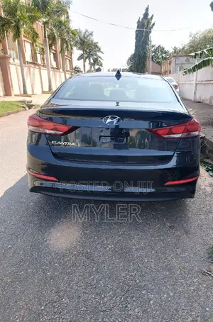 Hyundai Elantra Value Edition Sedan FWD (2.0L 4cyl 6A) 2017 Black