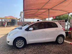 Toyota Vitz 2010 White