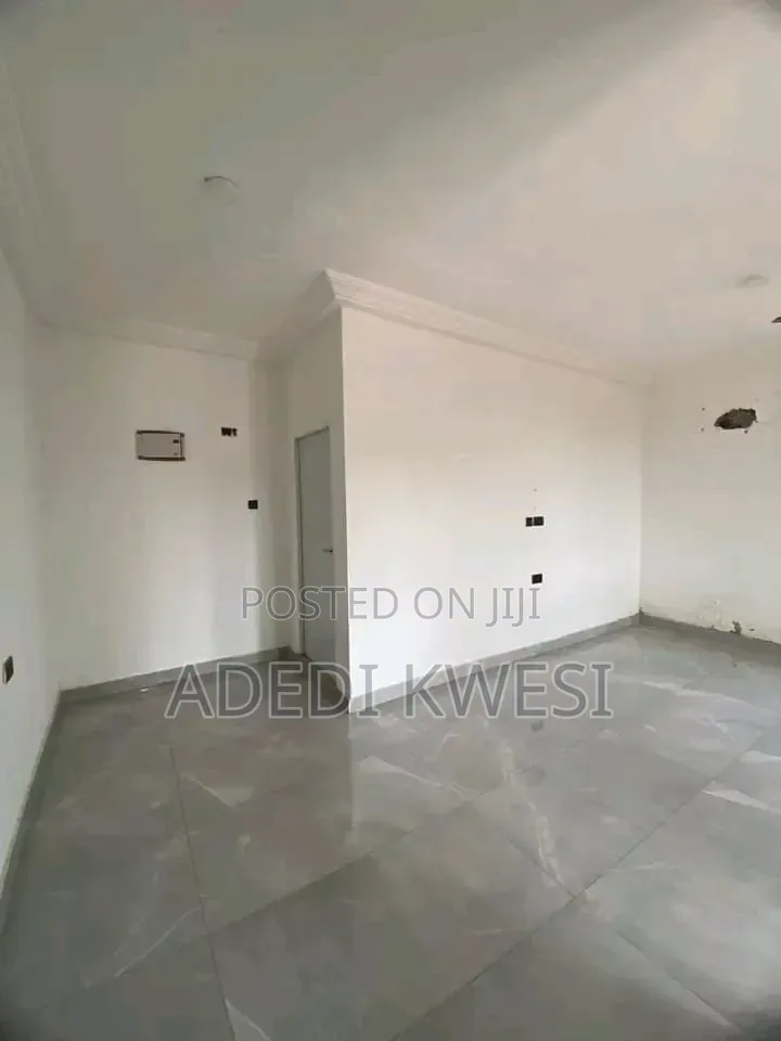 4bdrm House in Adjiriganor, Tsui-Bleoo for sale
