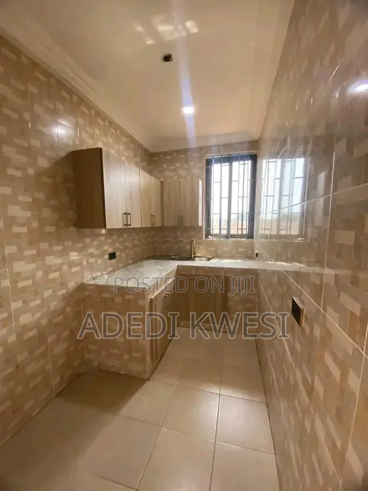 4bdrm House in Adjiriganor, Tsui-Bleoo for sale