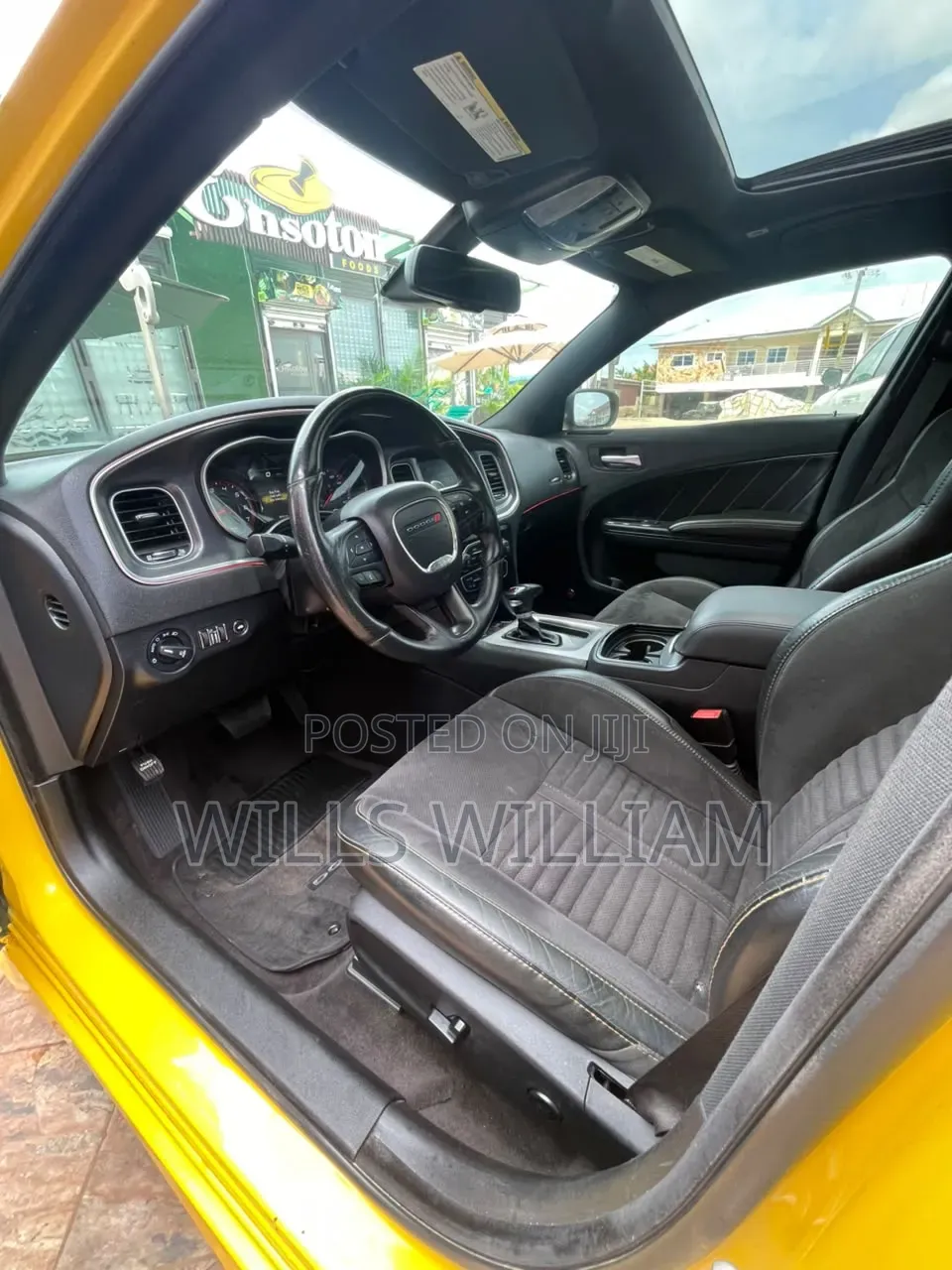 Dodge Charger 2018 Yellow