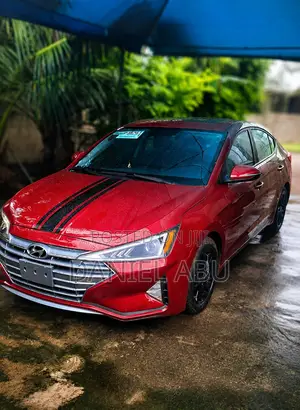 Hyundai Elantra 2020 Red