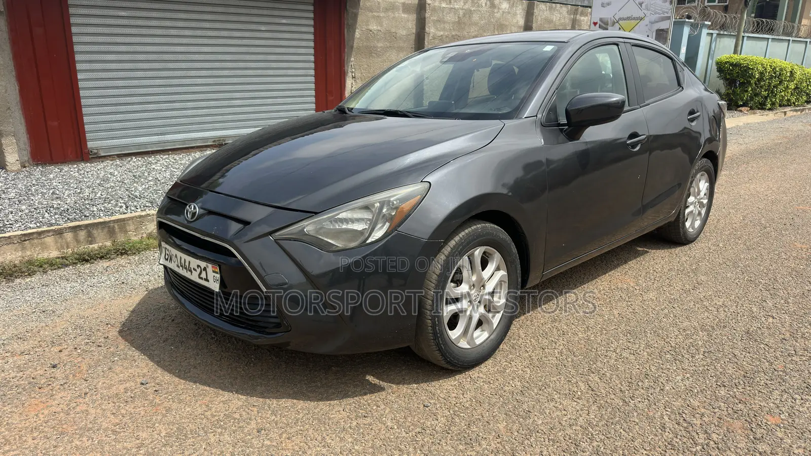 Toyota Yaris iA 1.5 FWD 2018 Gray