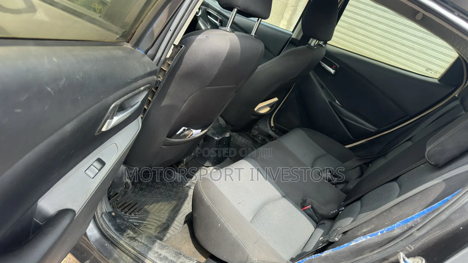 Toyota Yaris iA 1.5 FWD 2018 Gray