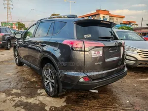 Toyota RAV4 2016 Gray