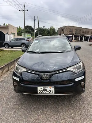 Toyota RAV4 Limited 4dr SUV (2.5L 4cyl 6A) 2018 Green