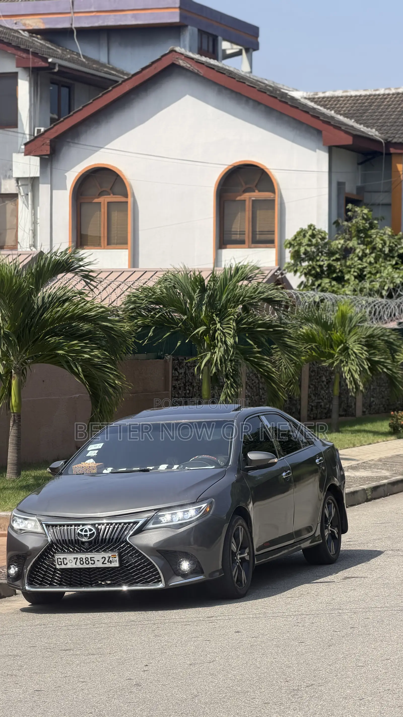 Toyota Camry SE 4dr Sedan (2.5L 4cyl 6A) 2014 Gray