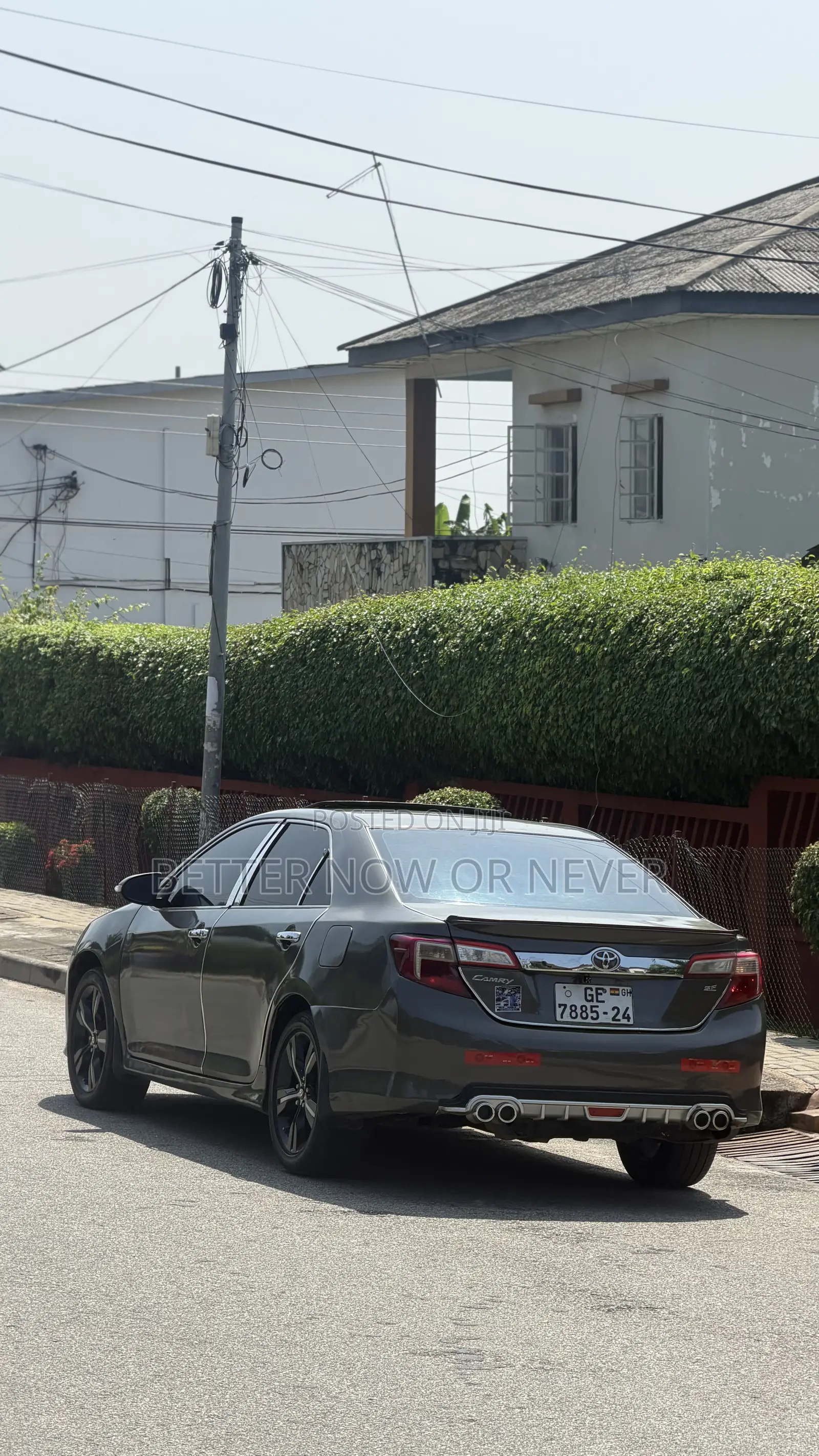 Toyota Camry SE 4dr Sedan (2.5L 4cyl 6A) 2014 Gray
