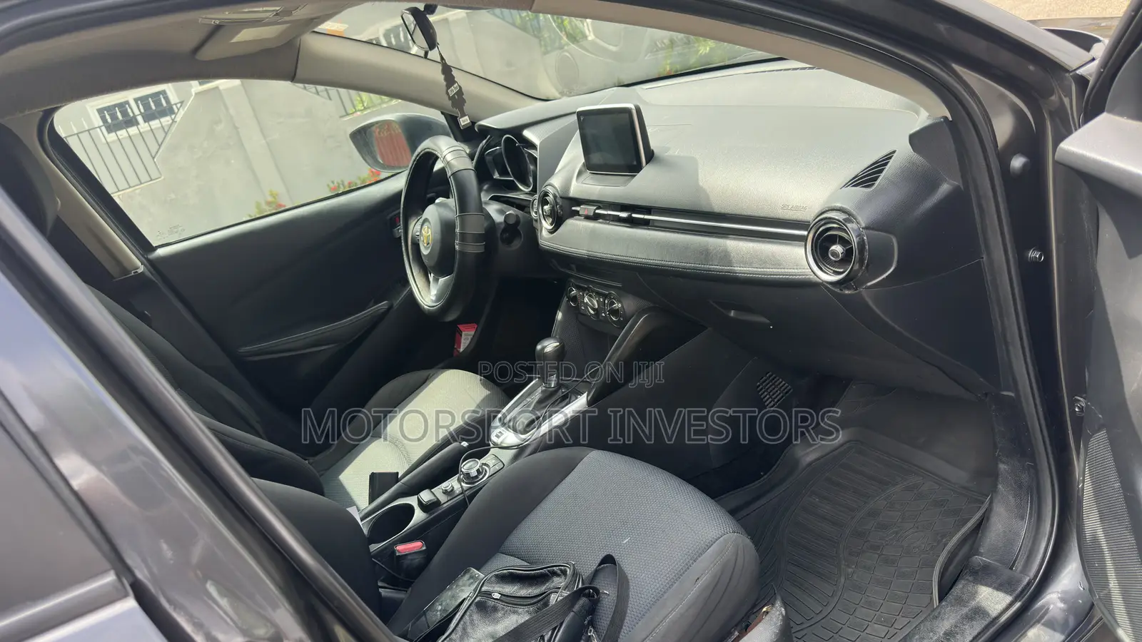 Toyota Yaris iA 1.5 FWD 2018 Gray