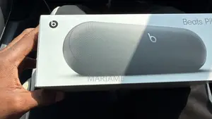 Beats Pill