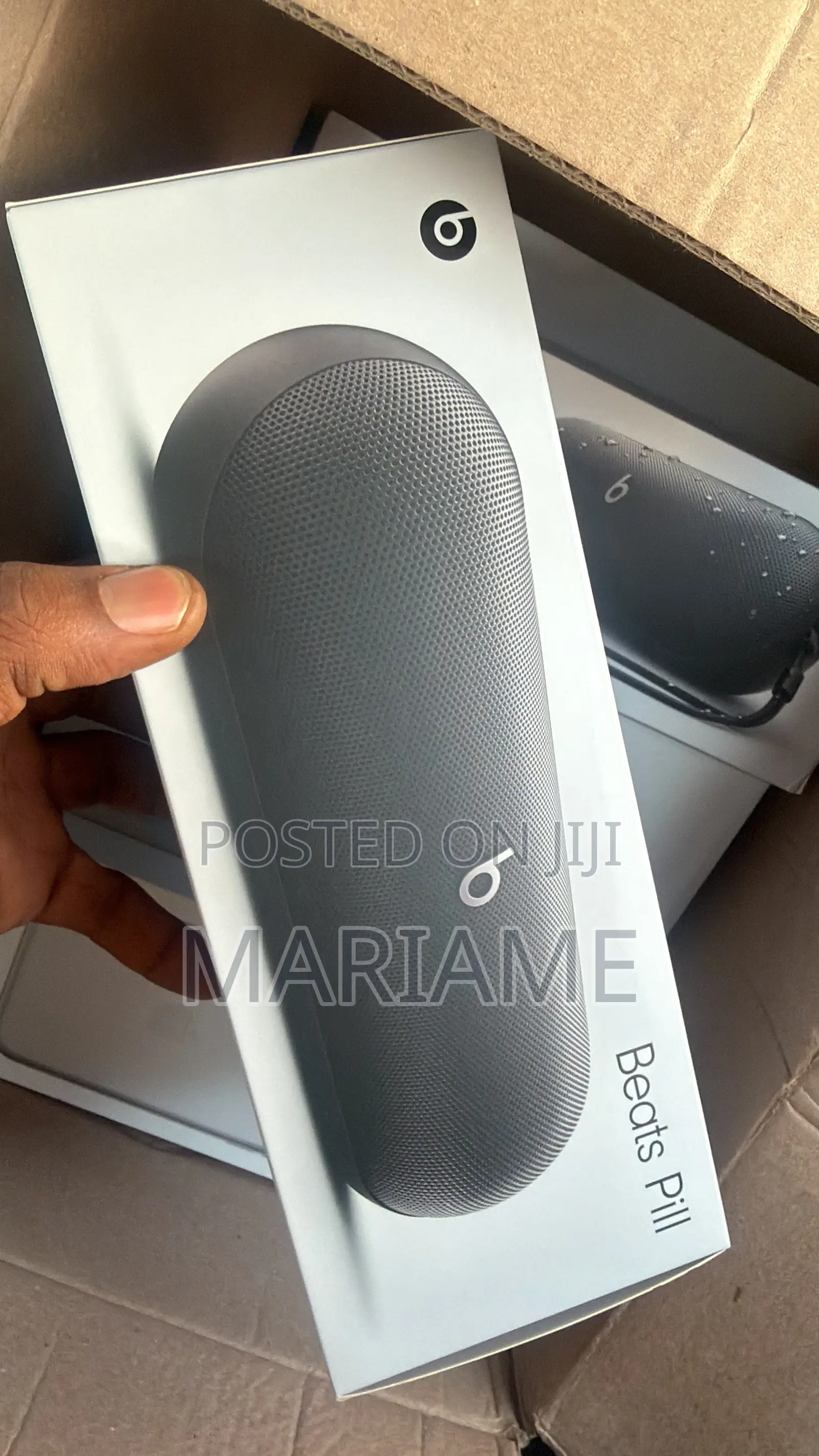 Beats Pill