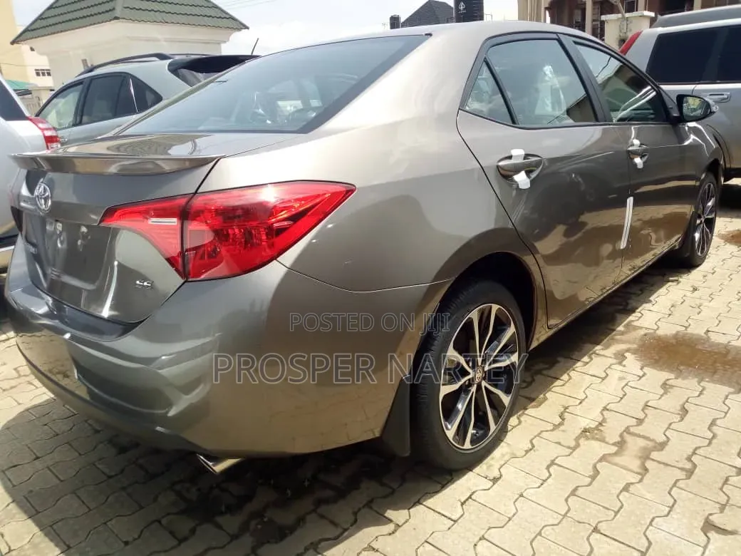 Toyota Corolla 2019 Gray