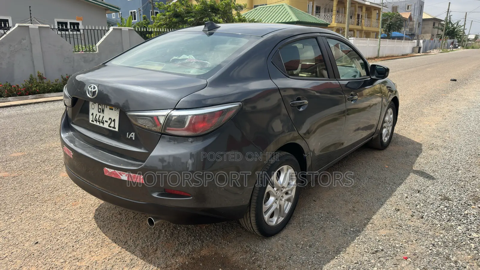 Toyota Yaris iA 1.5 FWD 2018 Gray