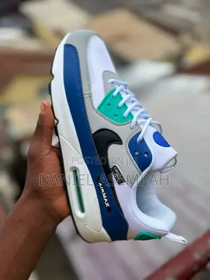 Nike Sneakers