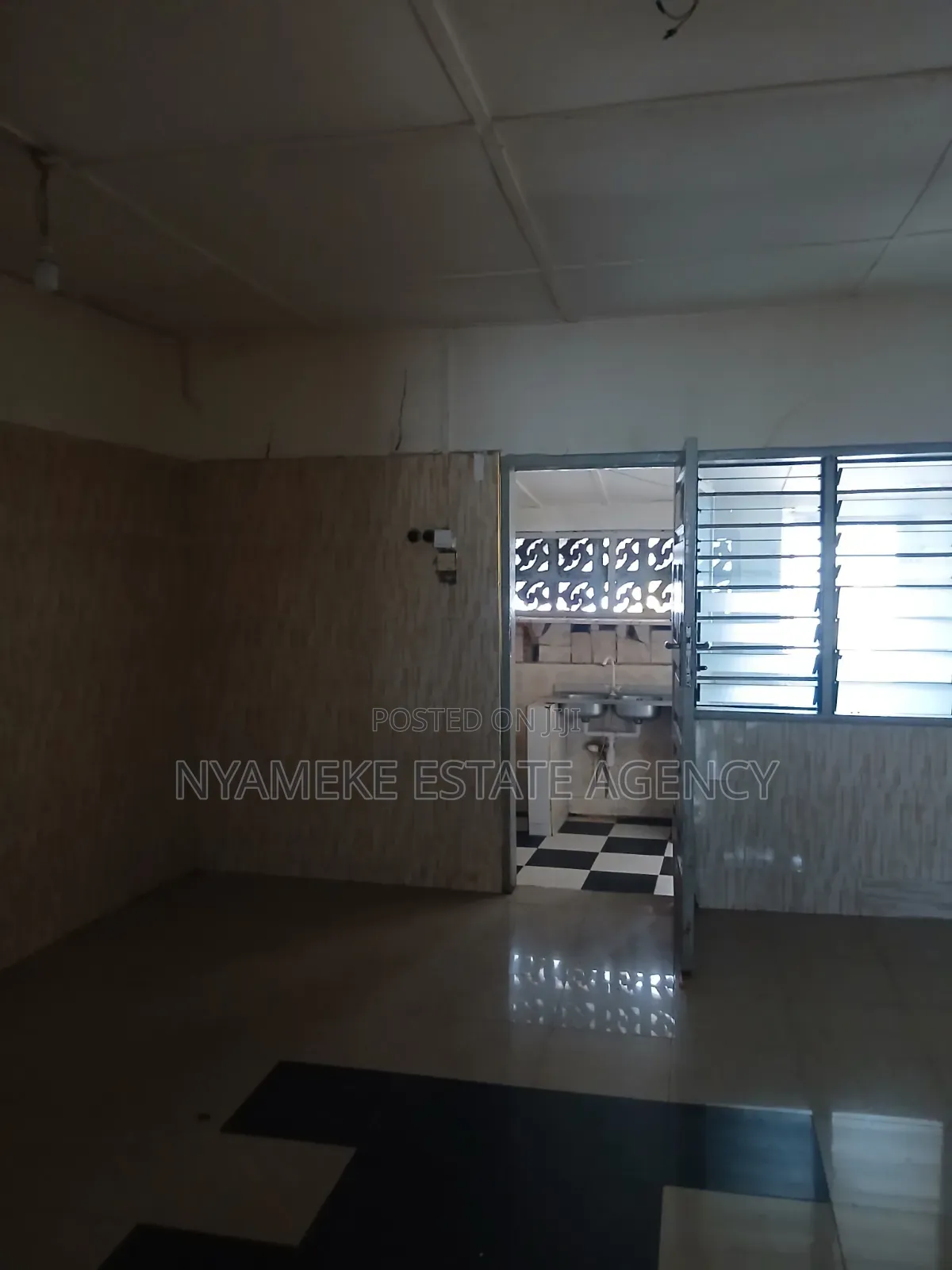 1bdrm Apartment in Karikari, Exhibition for rent