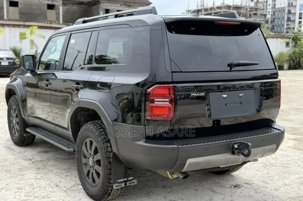 Toyota Land Cruiser Prado 2025 Black