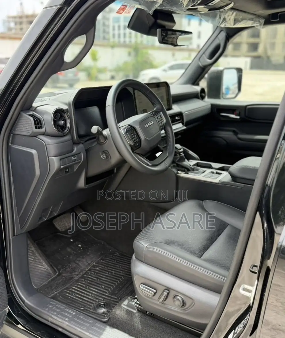 Toyota Land Cruiser Prado 2025 Black