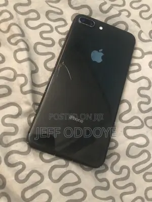 Apple iPhone 8 Plus 64 GB Black